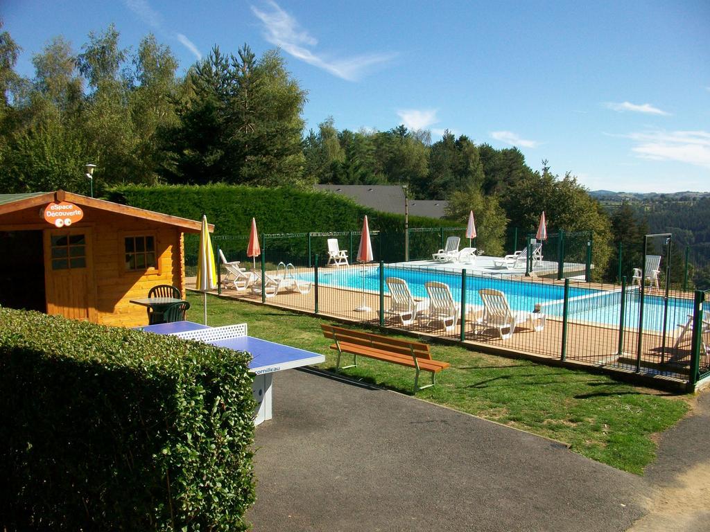 Hotel Vvf Aubrac Chaudes-Aigues Exteriér fotografie