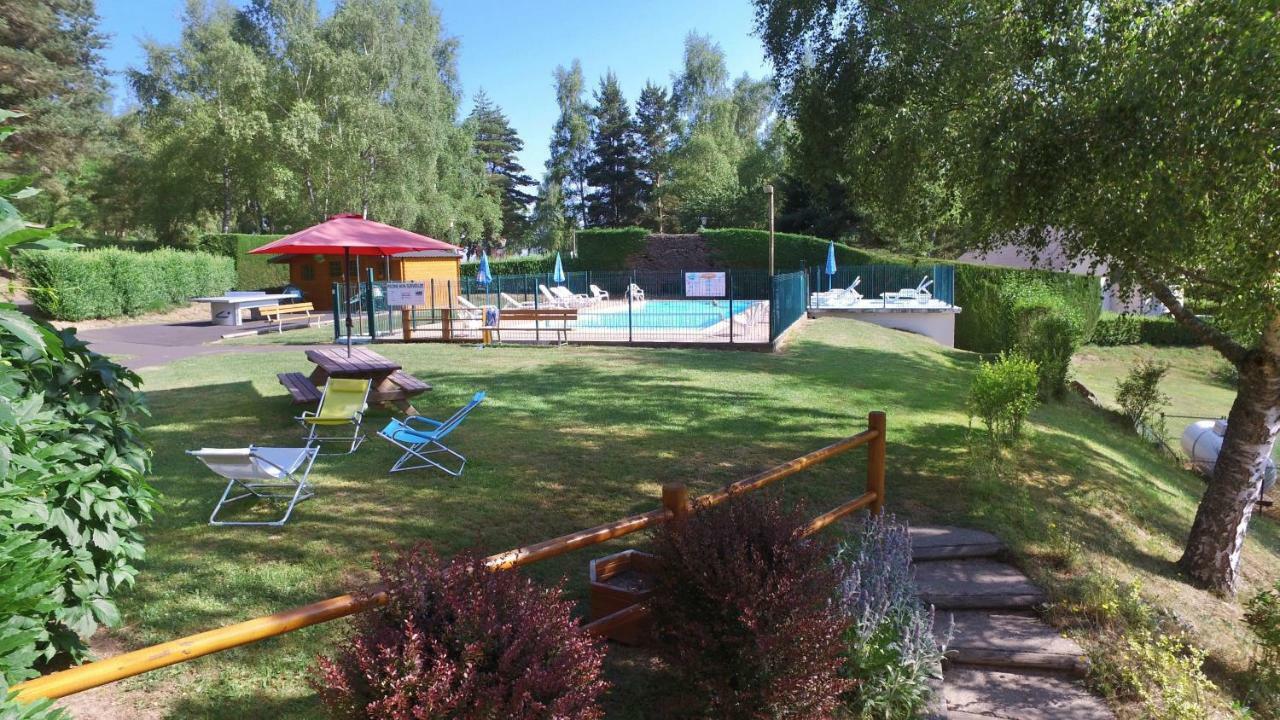 Hotel Vvf Aubrac Chaudes-Aigues Exteriér fotografie